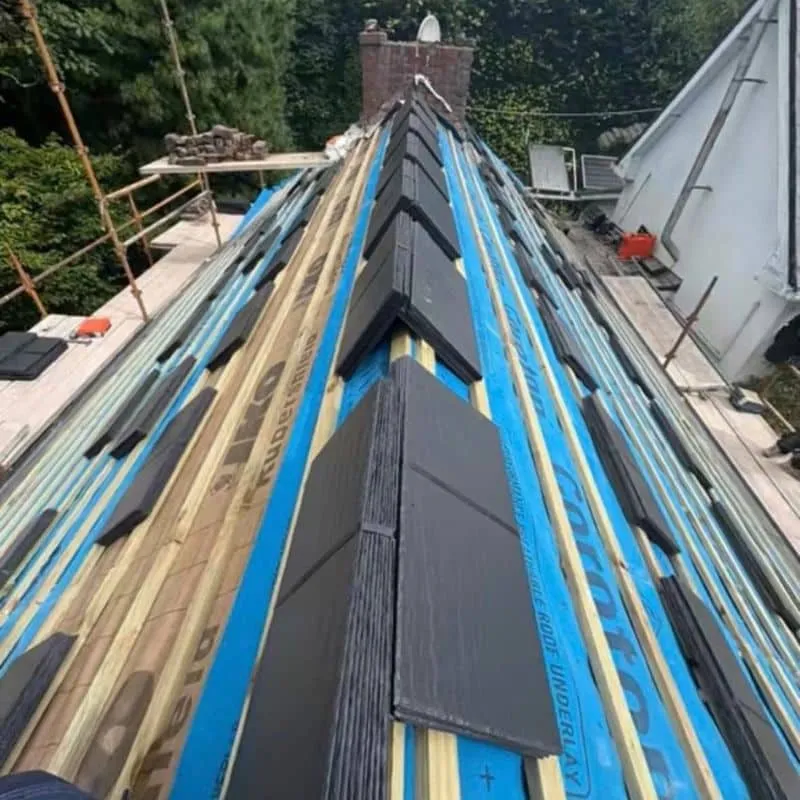 New breathable roofing membrane installed with Thrutone slates ready for installation